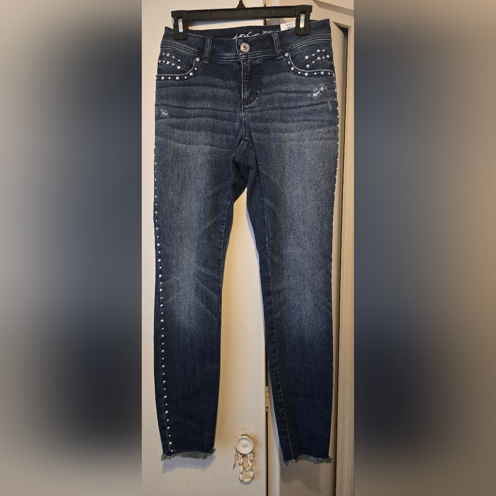 INC Skinny Curvy Fit Jeans Sz 2 NWT